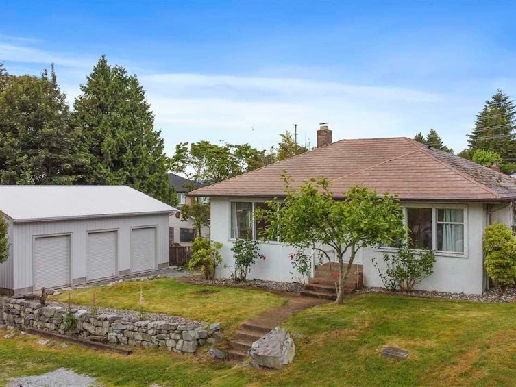 7489 Maple Street, Mission, BC, V2V 3N8