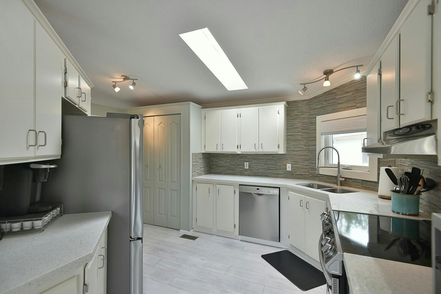5987 Harbour Way, Sechelt, BC, V7Z 0L6 - 8