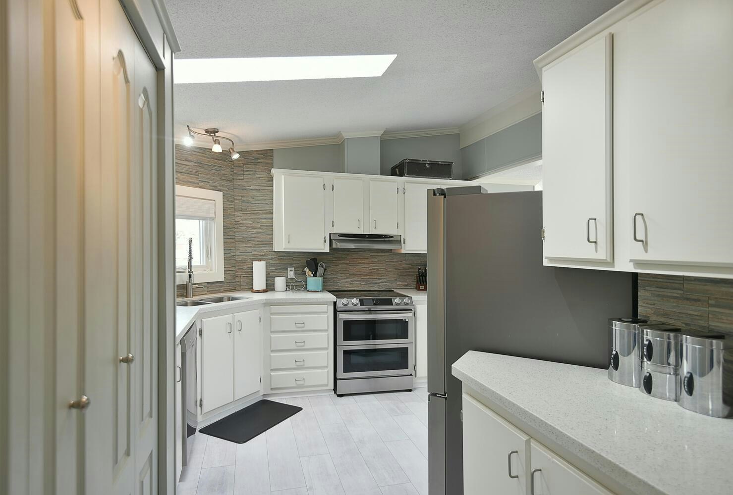 5987 Harbour Way, Sechelt, BC, V7Z 0L6 - 9