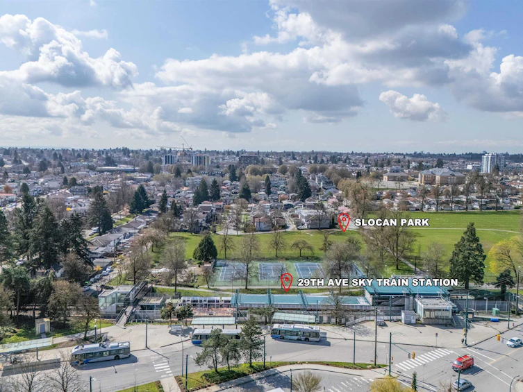 3065 Kings Avenue, Vancouver, BC, V5R 4T3 - 4
