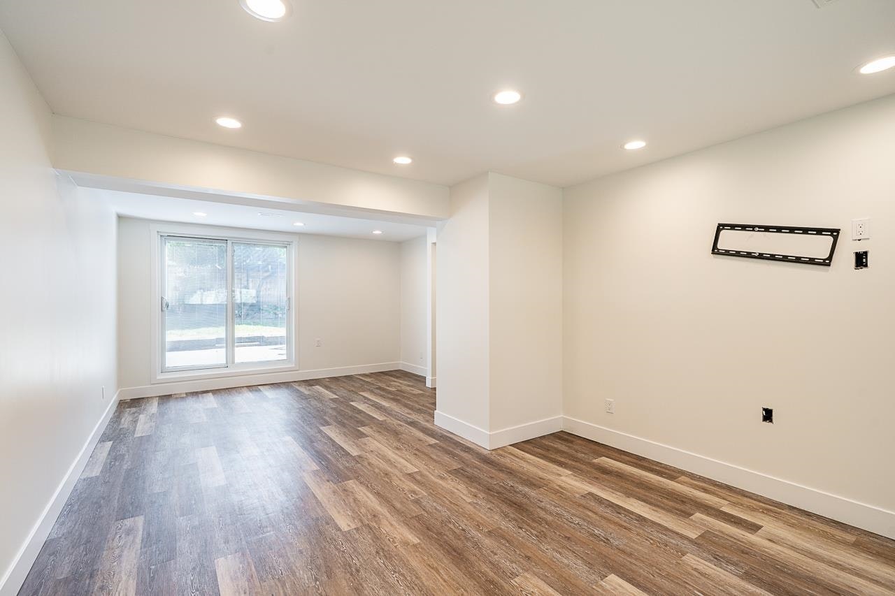 6304 Sundance Drive, Surrey, BC, V3S 8A9 - 23