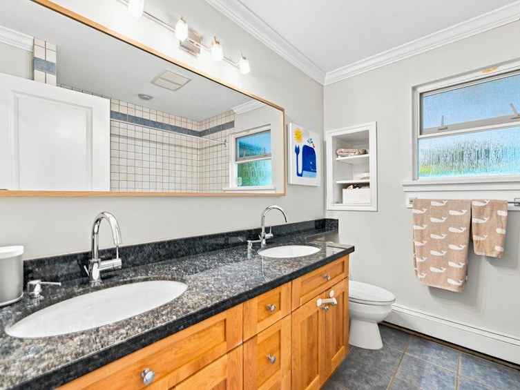 2360 Mackay Avenue, North Vancouver, BC, V7P 2M9 - 16