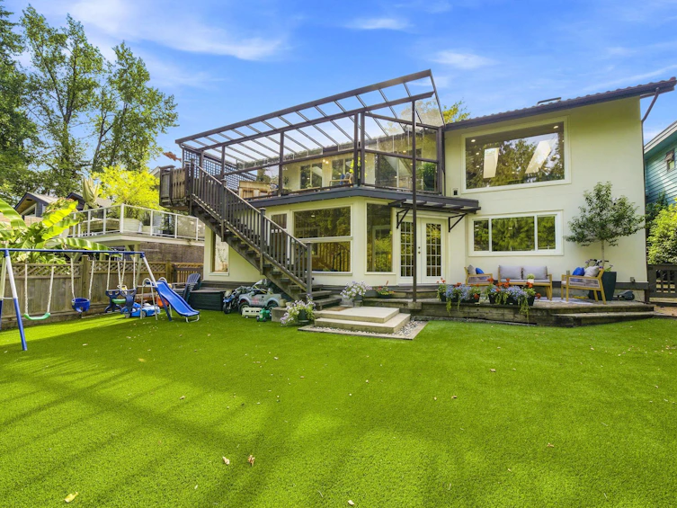 2360 Mackay Avenue, North Vancouver, BC, V7P 2M9 - 30