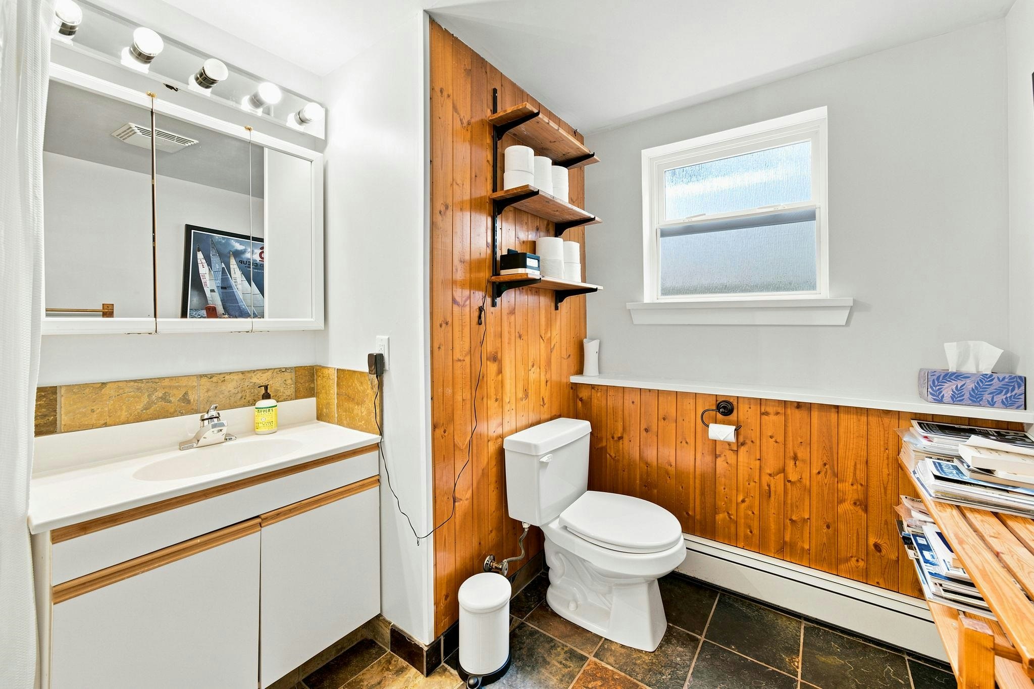 2360 Mackay Avenue, North Vancouver, BC, V7P 2M9 - 22