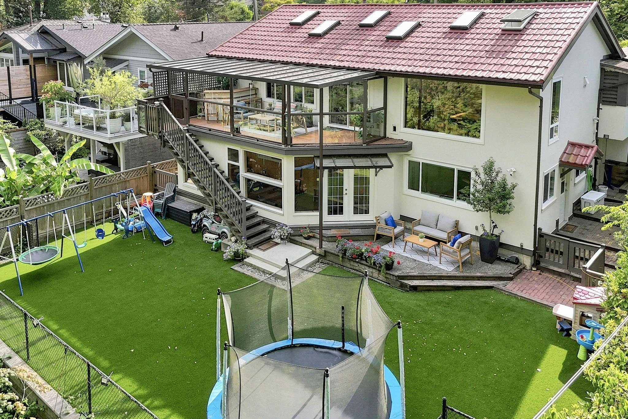 2360 Mackay Avenue, North Vancouver, BC, V7P 2M9 - 33
