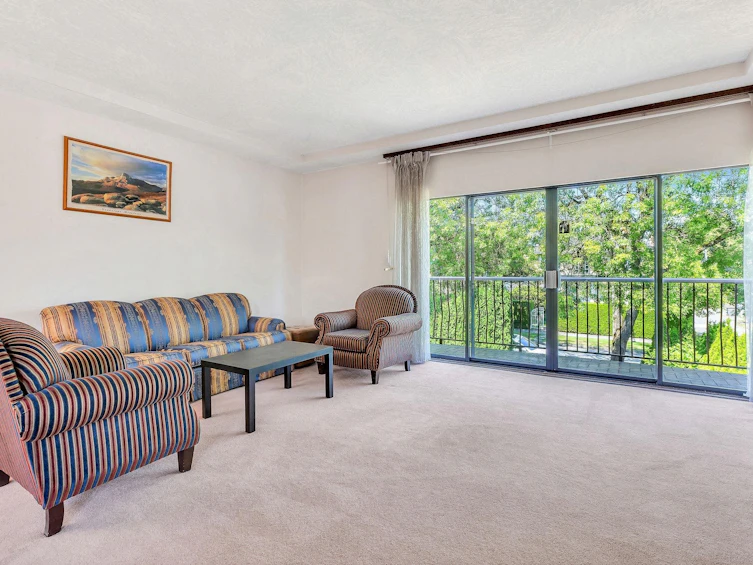 2718 W 19th Avenue, Vancouver, BC, V6L 1E3 - 2