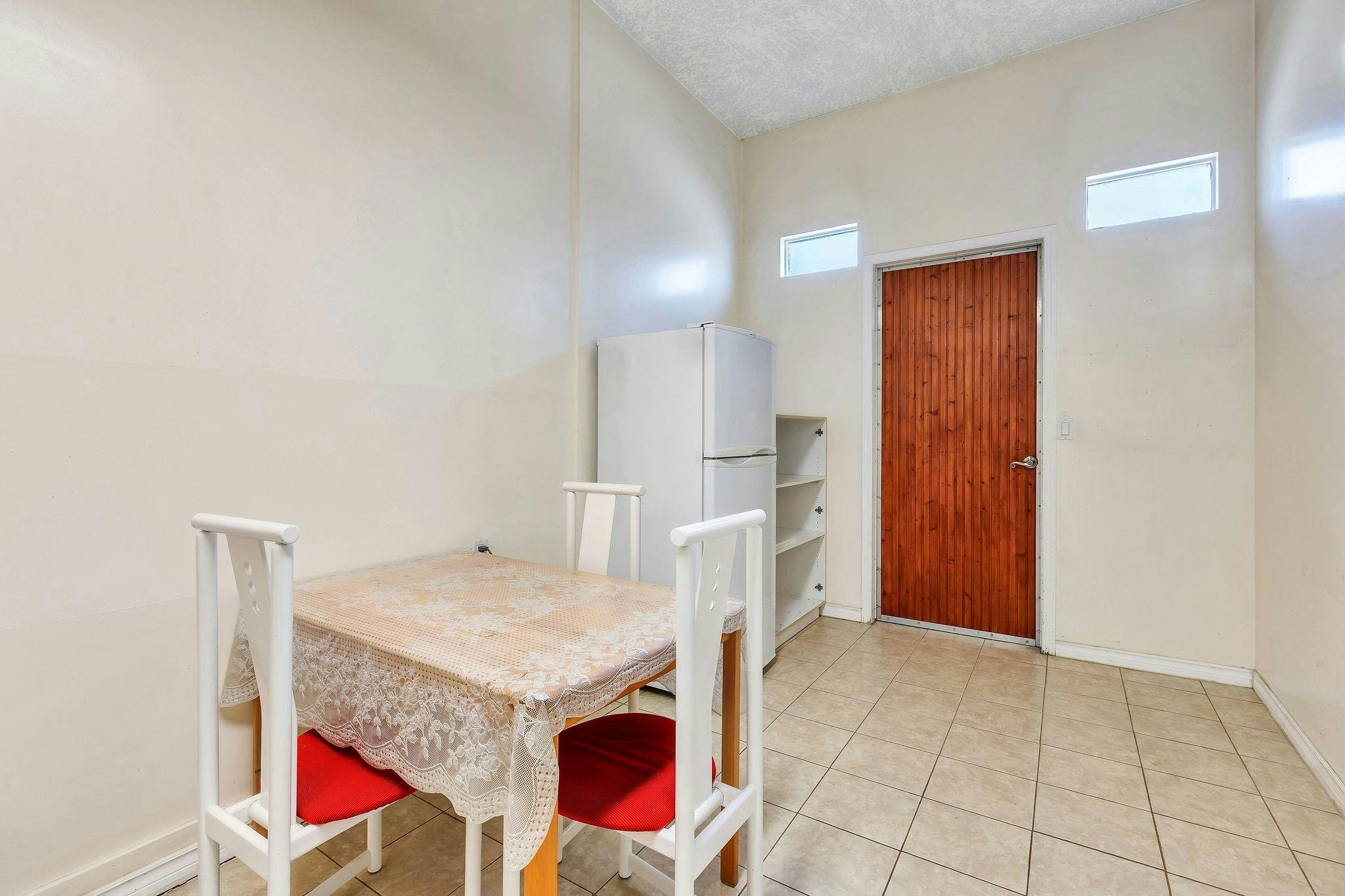 2718 W 19th Avenue, Vancouver, BC, V6L 1E3 - 31