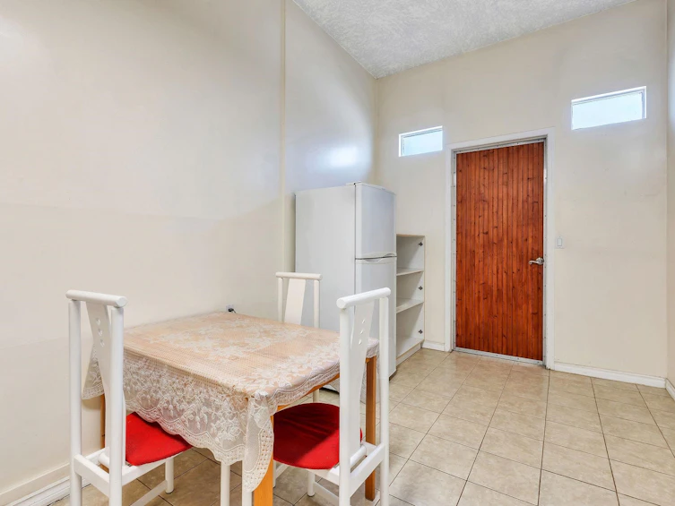 2718 W 19th Avenue, Vancouver, BC, V6L 1E3 - 31