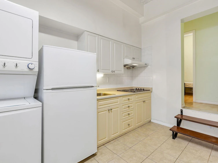 2718 W 19th Avenue, Vancouver, BC, V6L 1E3 - 30