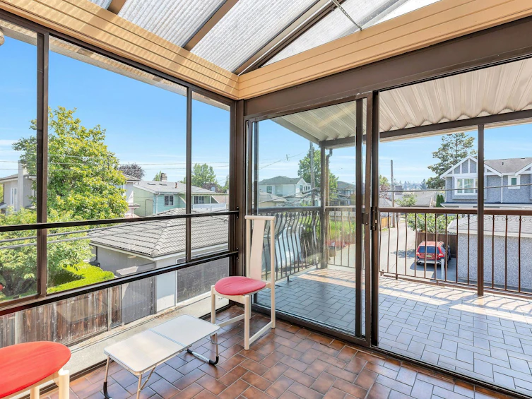 2718 W 19th Avenue, Vancouver, BC, V6L 1E3 - 22