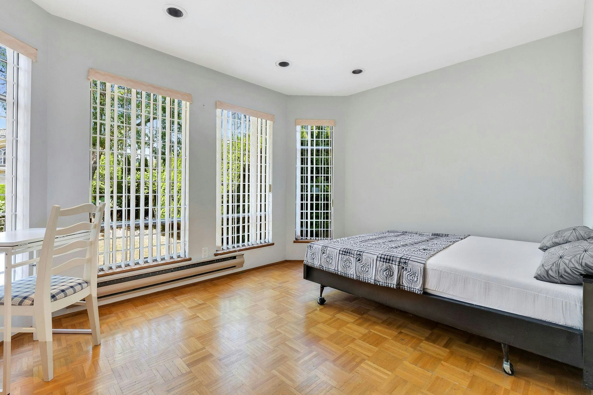 2718 W 19th Avenue, Vancouver, BC, V6L 1E3 - 29