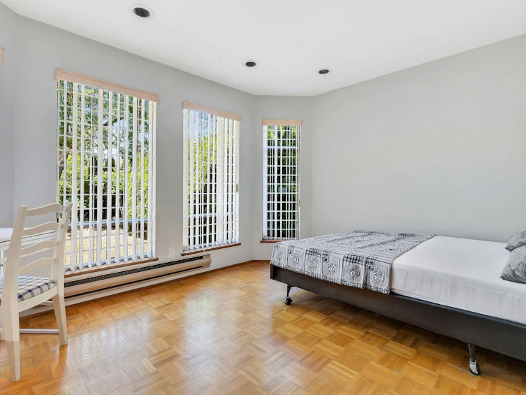 2718 W 19th Avenue, Vancouver, BC, V6L 1E3 - 29