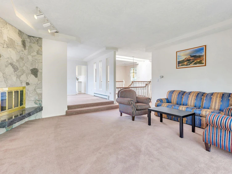 2718 W 19th Avenue, Vancouver, BC, V6L 1E3 - 3