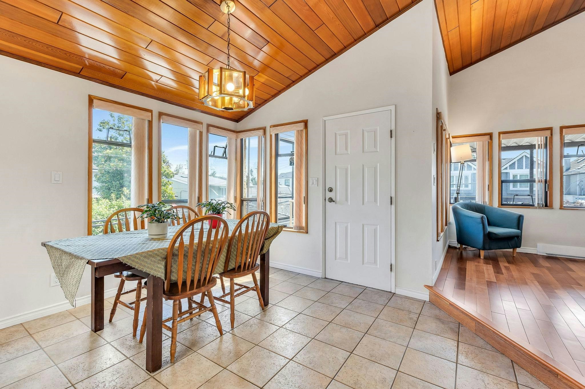 2718 W 19th Avenue, Vancouver, BC, V6L 1E3 - 10