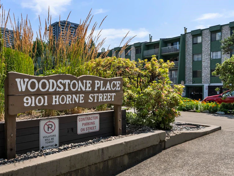 311-9101 Horne Street, Burnaby, BC, V3N 4M3 - 32