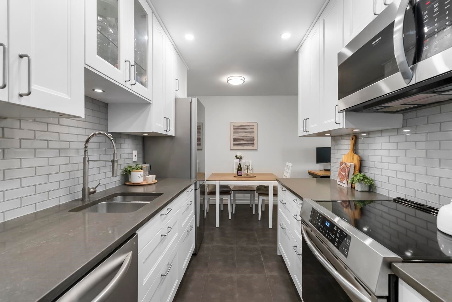 311-9101 Horne Street, Burnaby, BC, V3N 4M3 - 11