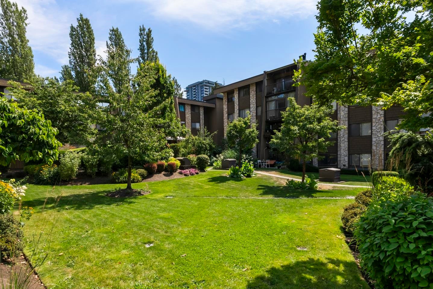 311-9101 Horne Street, Burnaby, BC, V3N 4M3 - 29