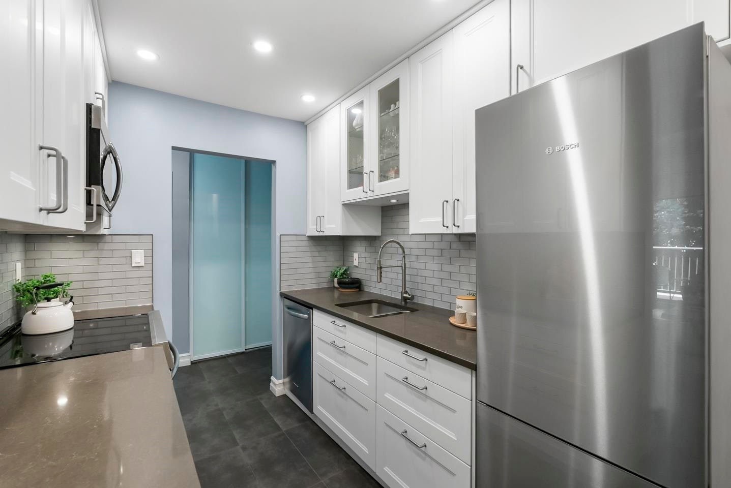 311-9101 Horne Street, Burnaby, BC, V3N 4M3 - 13