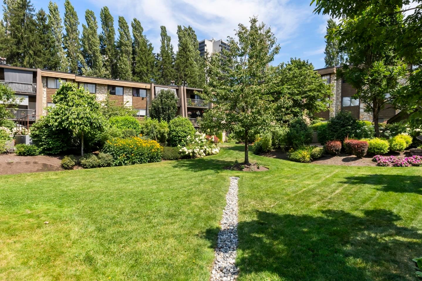 311-9101 Horne Street, Burnaby, BC, V3N 4M3 - 30
