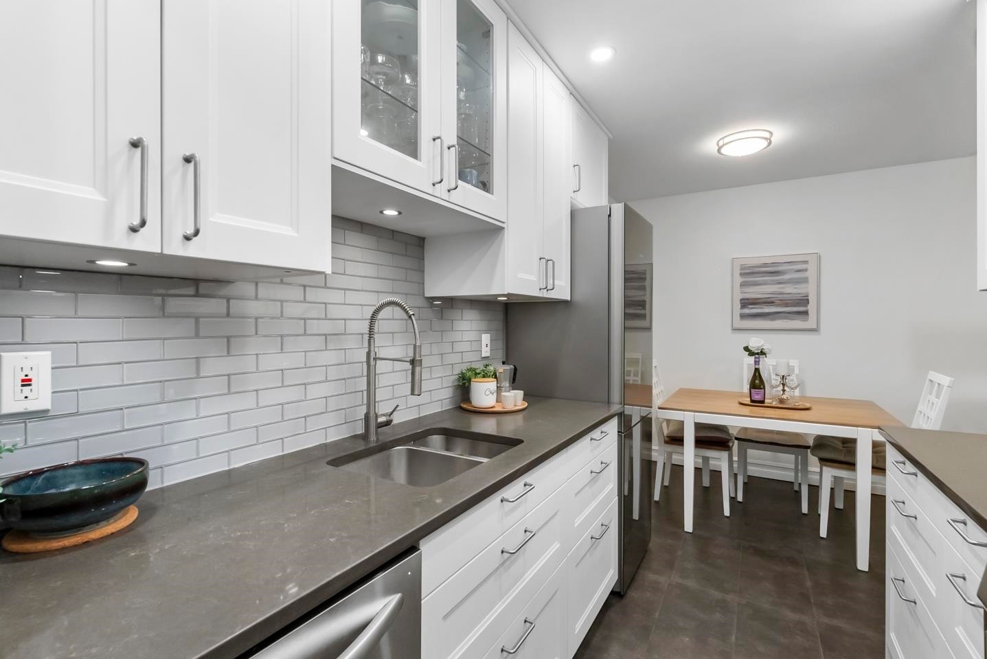 311-9101 Horne Street, Burnaby, BC, V3N 4M3 - 12