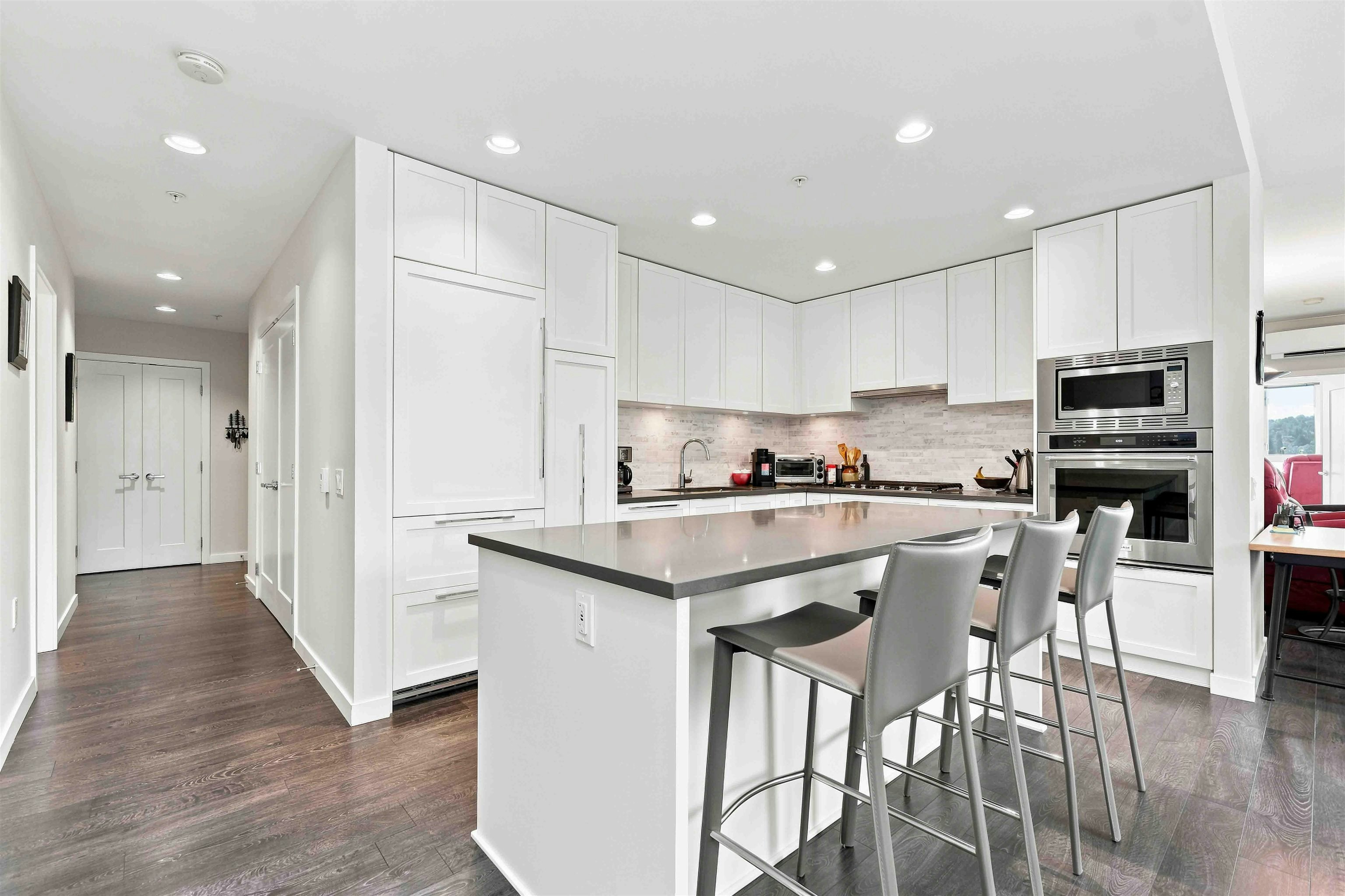 203-3911 Cates Landing Way, North Vancouver, BC, V7G 0A6 - 6