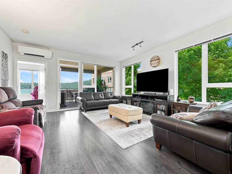 203-3911 Cates Landing Way, North Vancouver, BC, V7G 0A6 - 12