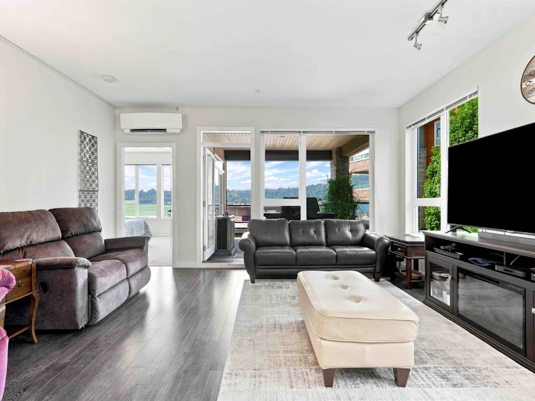 203-3911 Cates Landing Way, North Vancouver, BC, V7G 0A6 - 13