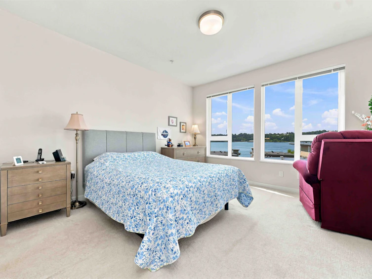 203-3911 Cates Landing Way, North Vancouver, BC, V7G 0A6 - 17