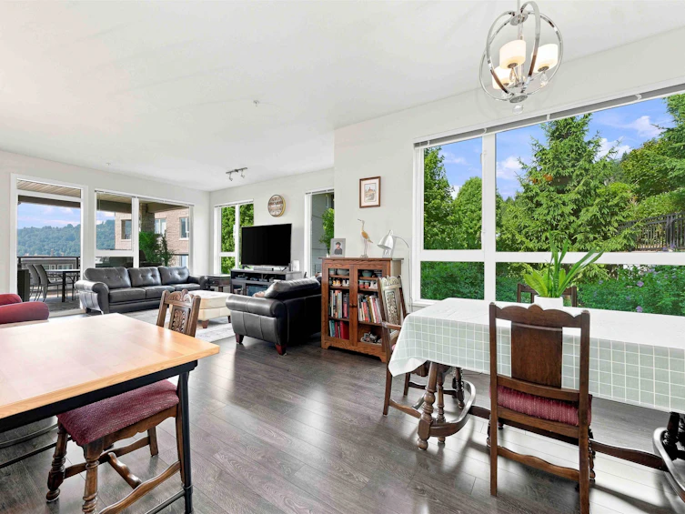 203-3911 Cates Landing Way, North Vancouver, BC, V7G 0A6 - 11