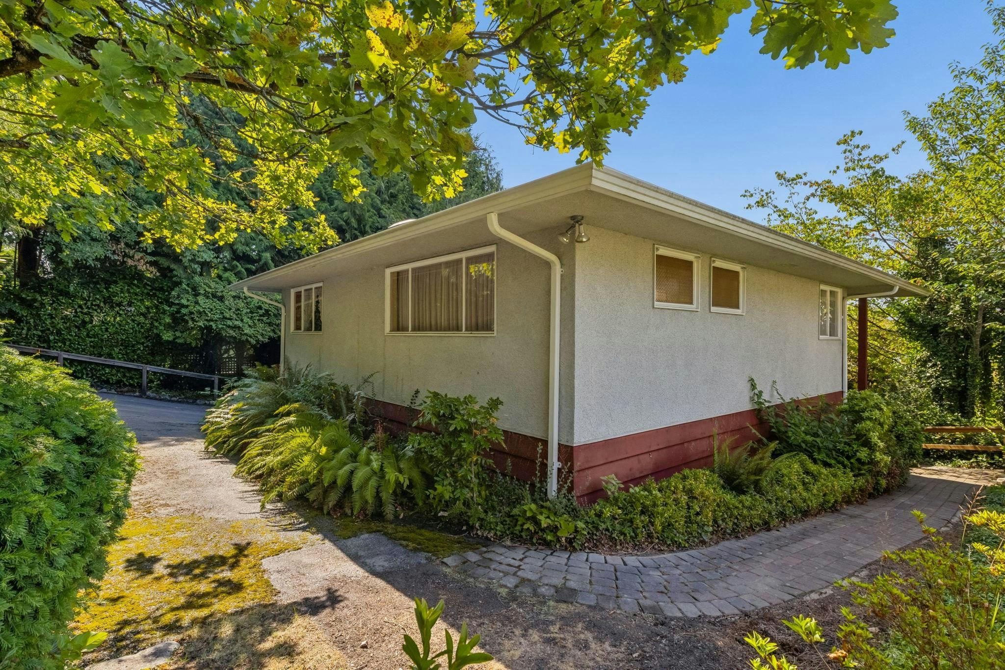 2575 Queens Avenue, West Vancouver, BC, V7V 2Y9 - 36