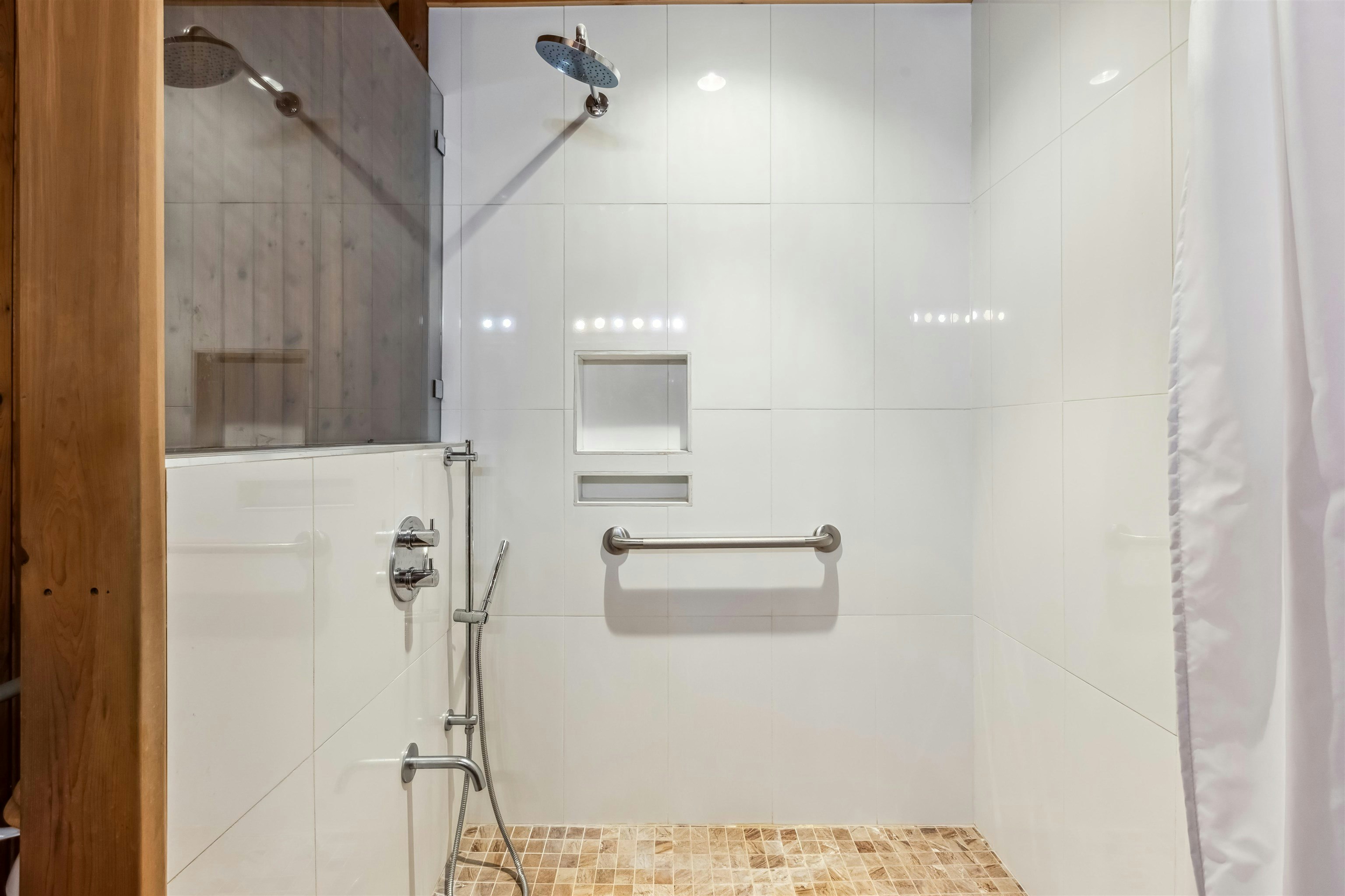 2575 Queens Avenue, West Vancouver, BC, V7V 2Y9 - 25