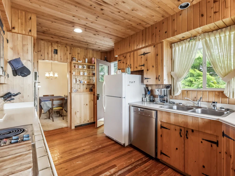 2575 Queens Avenue, West Vancouver, BC, V7V 2Y9 - 14