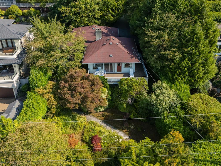 2575 Queens Avenue, West Vancouver, BC, V7V 2Y9 - 38
