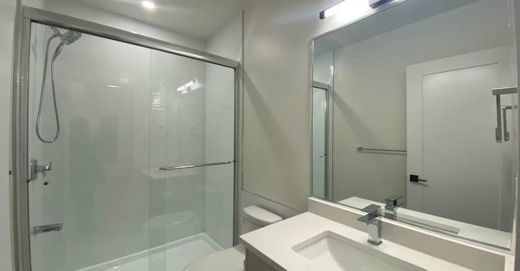 2 Bed Suite-7542 Lindrick Court, Burnaby, BC, V5A 3Y5 - 9