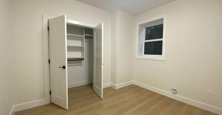 2 Bed Suite-7542 Lindrick Court, Burnaby, BC, V5A 3Y5 - 8