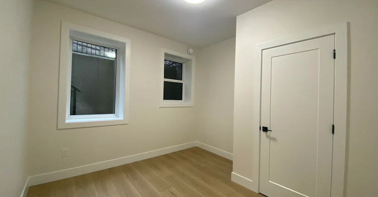 2 Bed Suite-7542 Lindrick Court, Burnaby, BC, V5A 3Y5 - 10