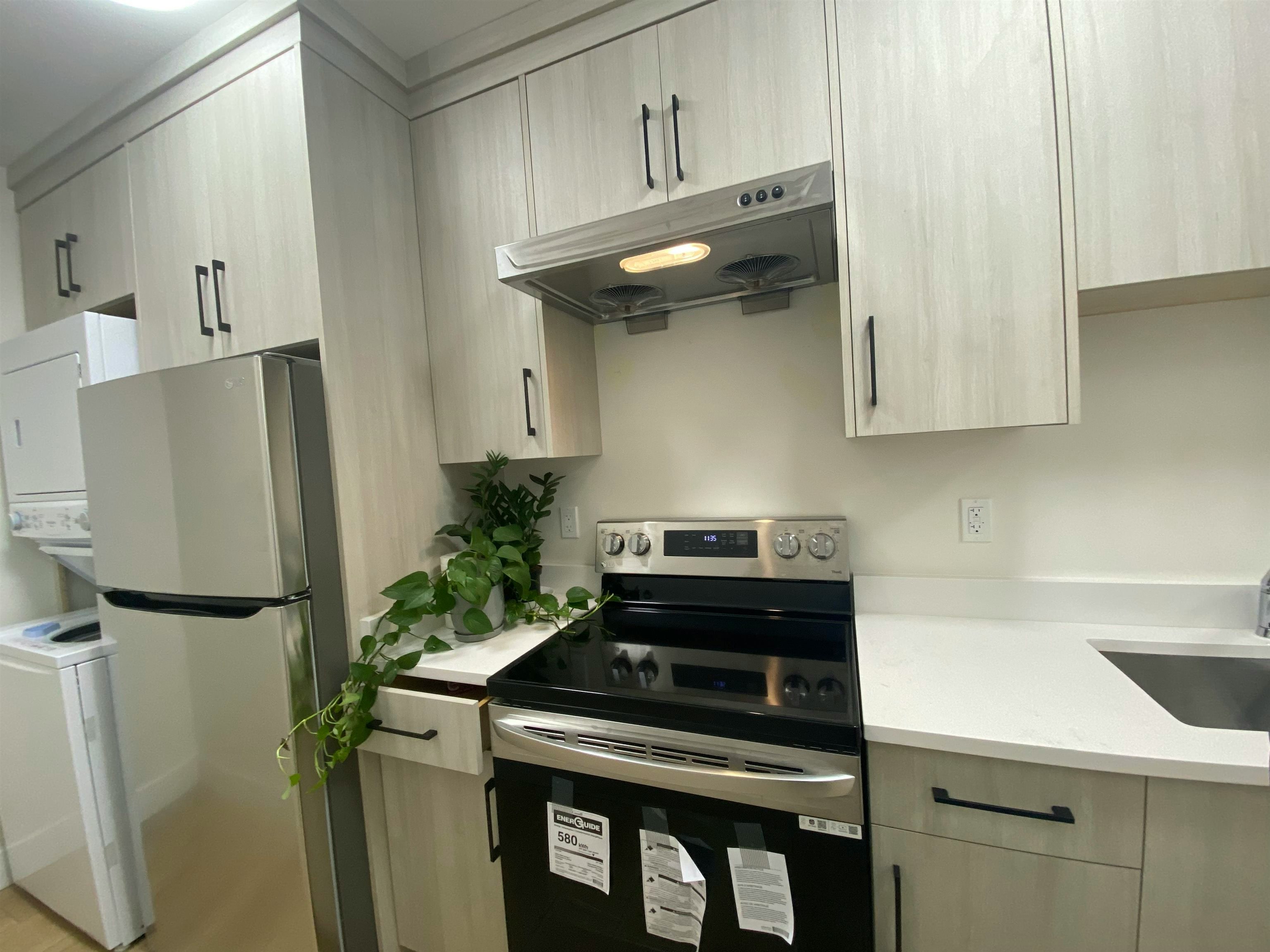 2 Bed Suite-7542 Lindrick Court, Burnaby, BC, V5A 3Y5 - 4