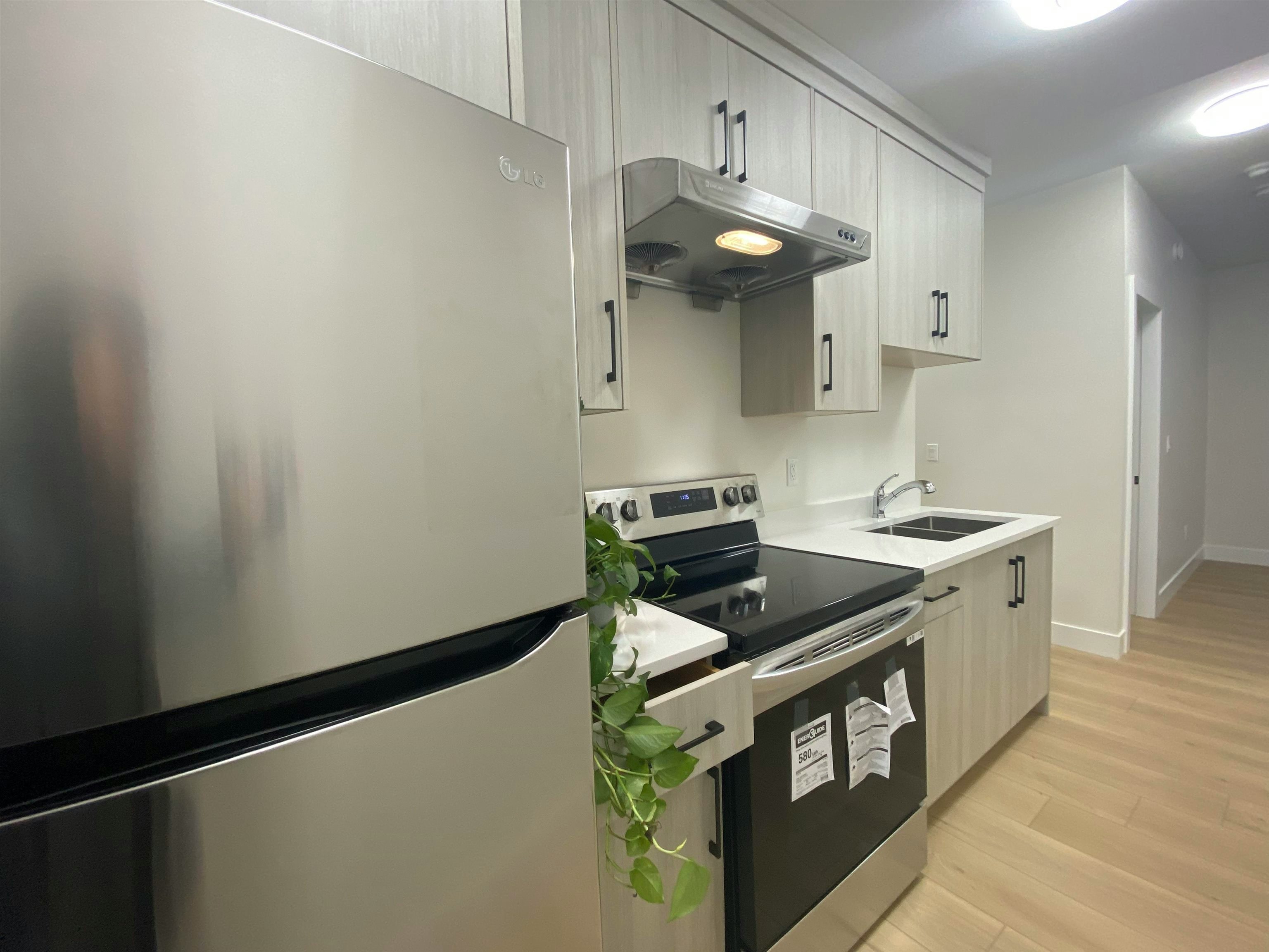 2 Bed Suite-7542 Lindrick Court, Burnaby, BC, V5A 3Y5 - 5