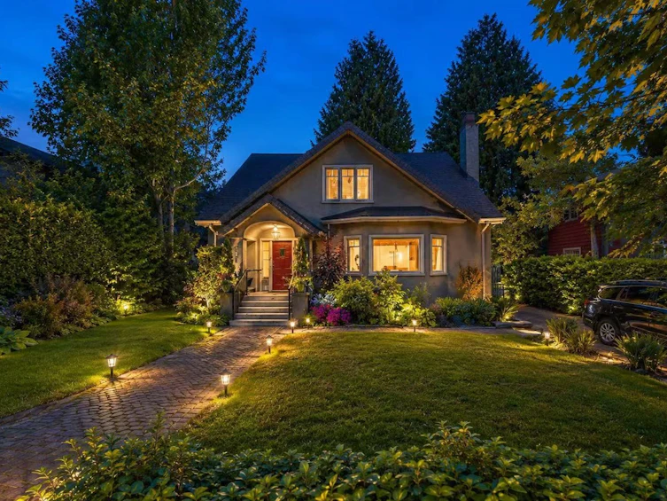 4655 W 6th Avenue, Vancouver, BC, V6R 1V6