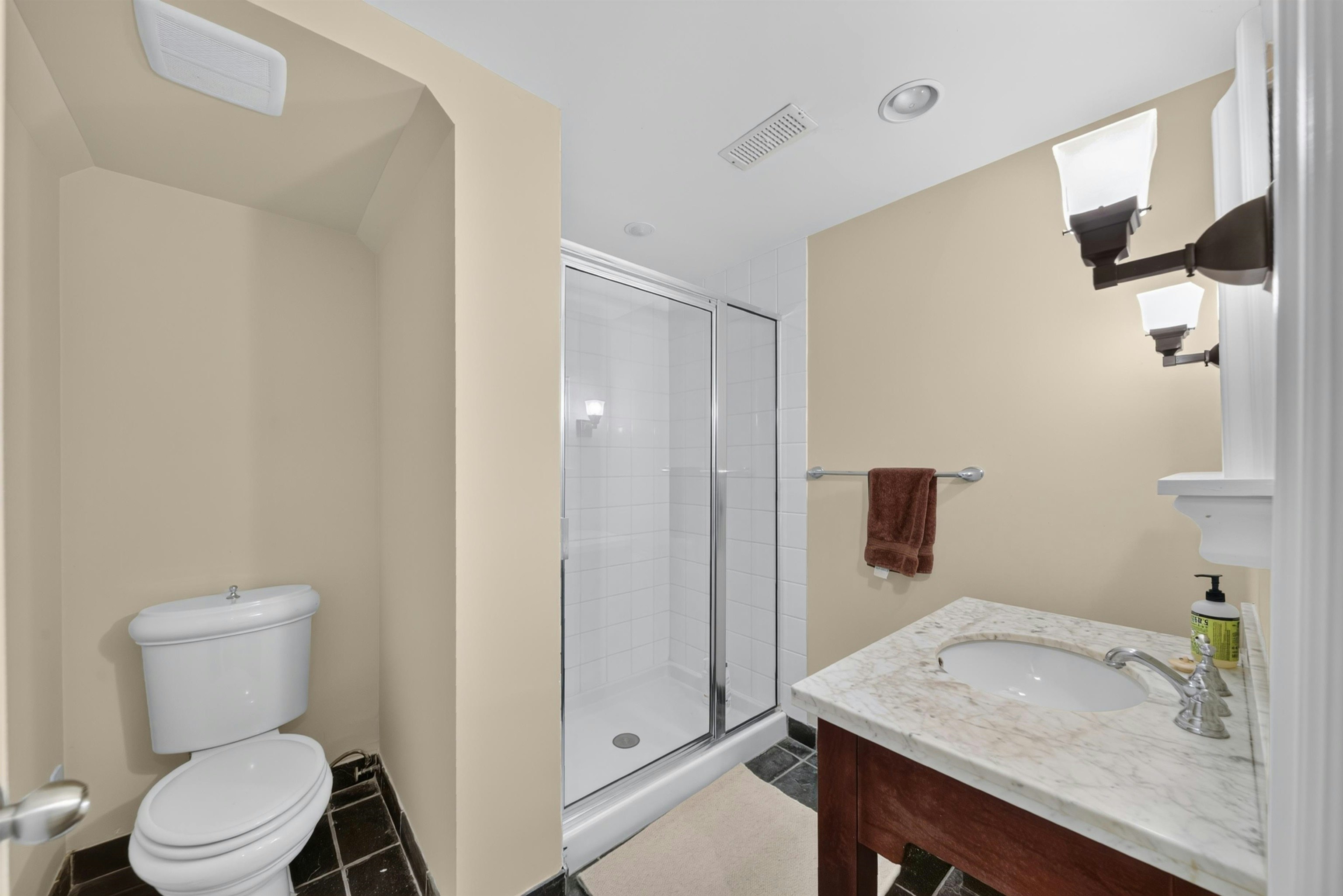 4655 W 6th Avenue, Vancouver, BC, V6R 1V6 - 27