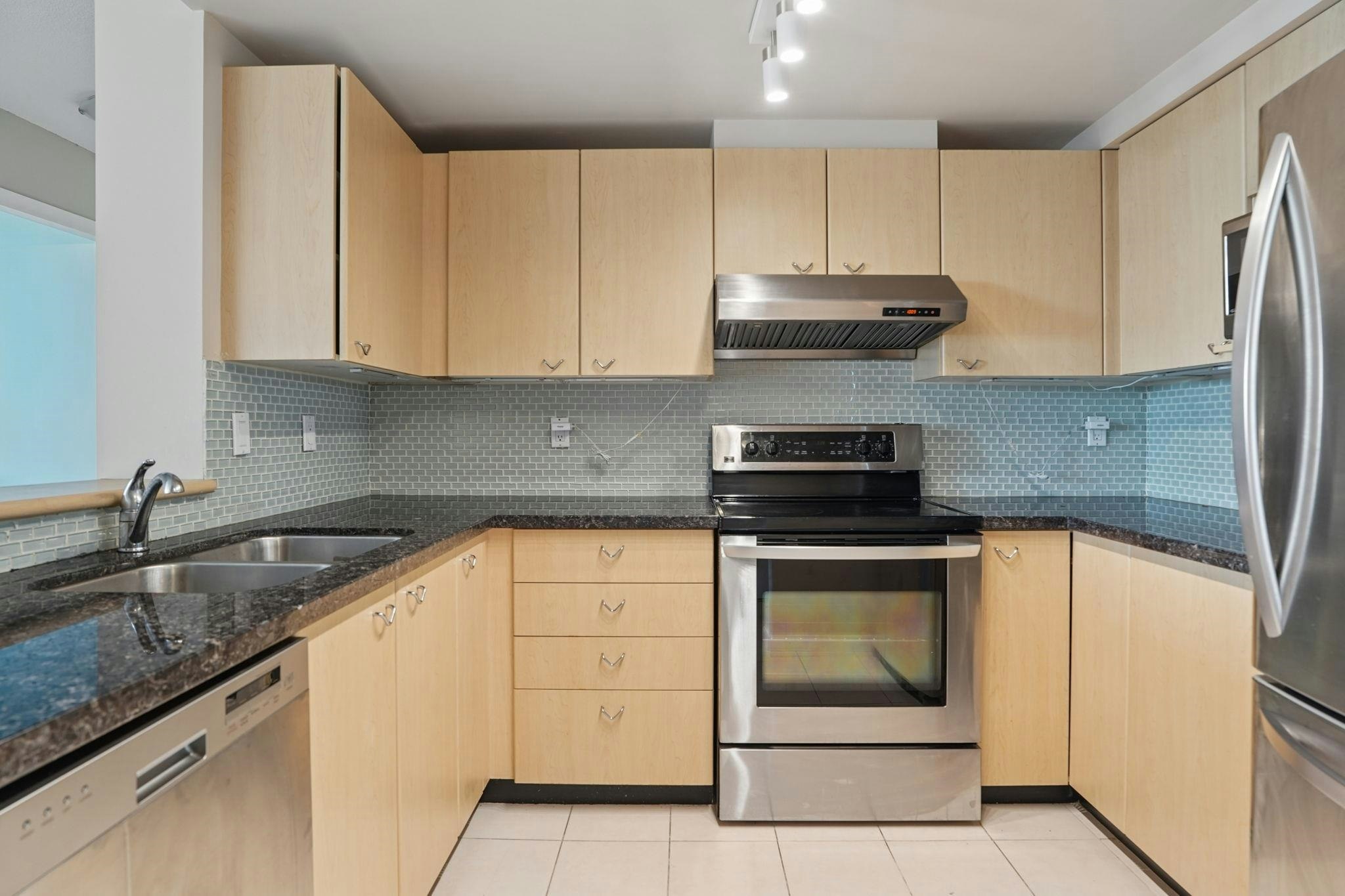 1006-8180 Granville Avenue, Richmond, BC, V6Y 4G1 - 16