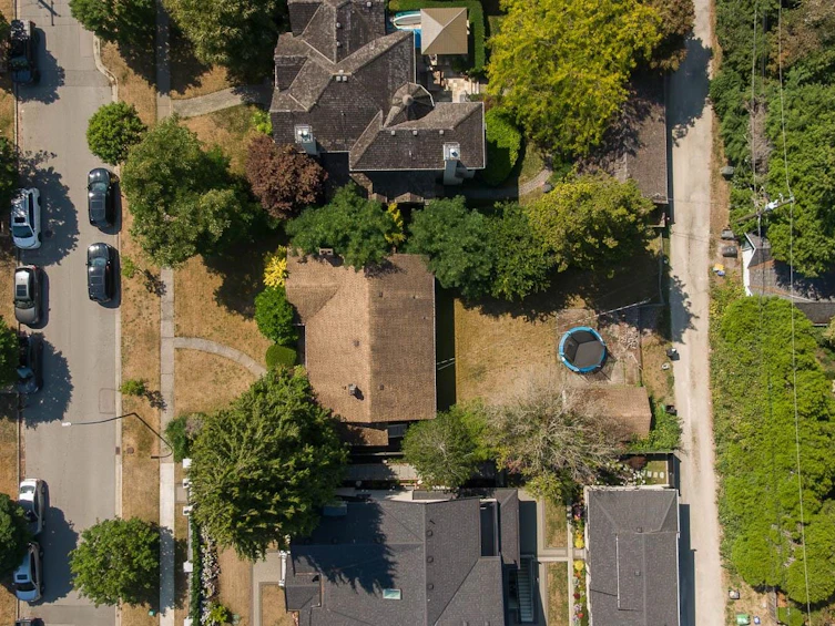 2677 W 35th Avenue, Vancouver, BC, V6N 2L9 - 4