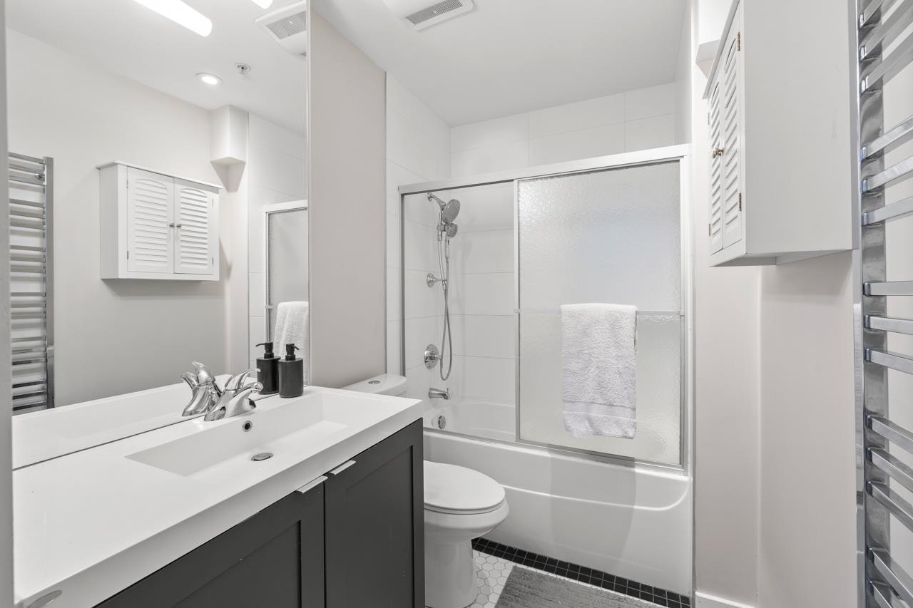 101-2511 Quebec Street, Vancouver, BC, V5T 0B6 - 17