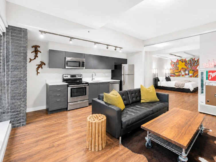 101-2511 Quebec Street, Vancouver, BC, V5T 0B6 - 6