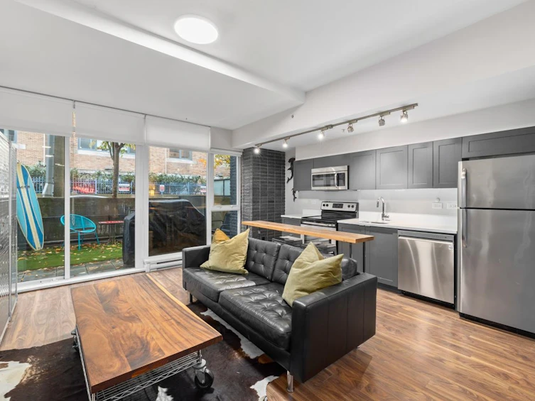 101-2511 Quebec Street, Vancouver, BC, V5T 0B6 - 2