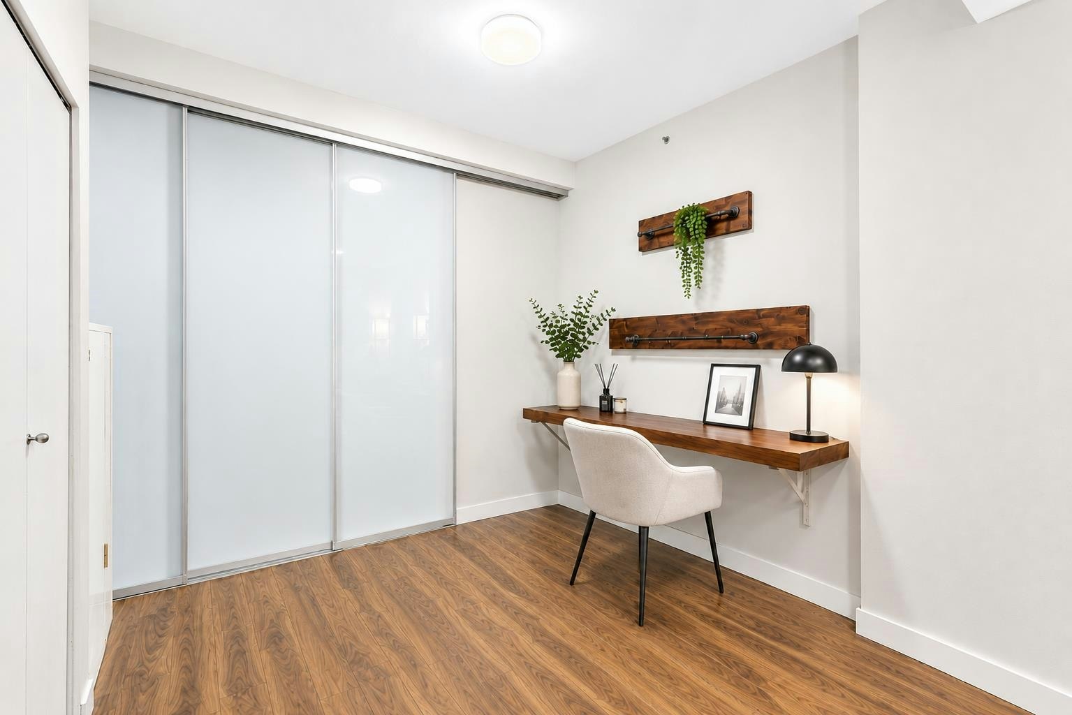 101-2511 Quebec Street, Vancouver, BC, V5T 0B6 - 12