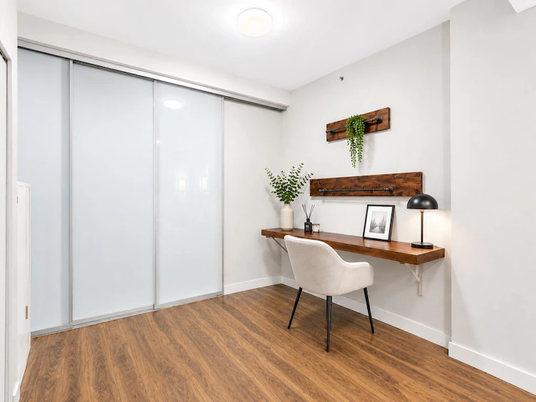 101-2511 Quebec Street, Vancouver, BC, V5T 0B6 - 12