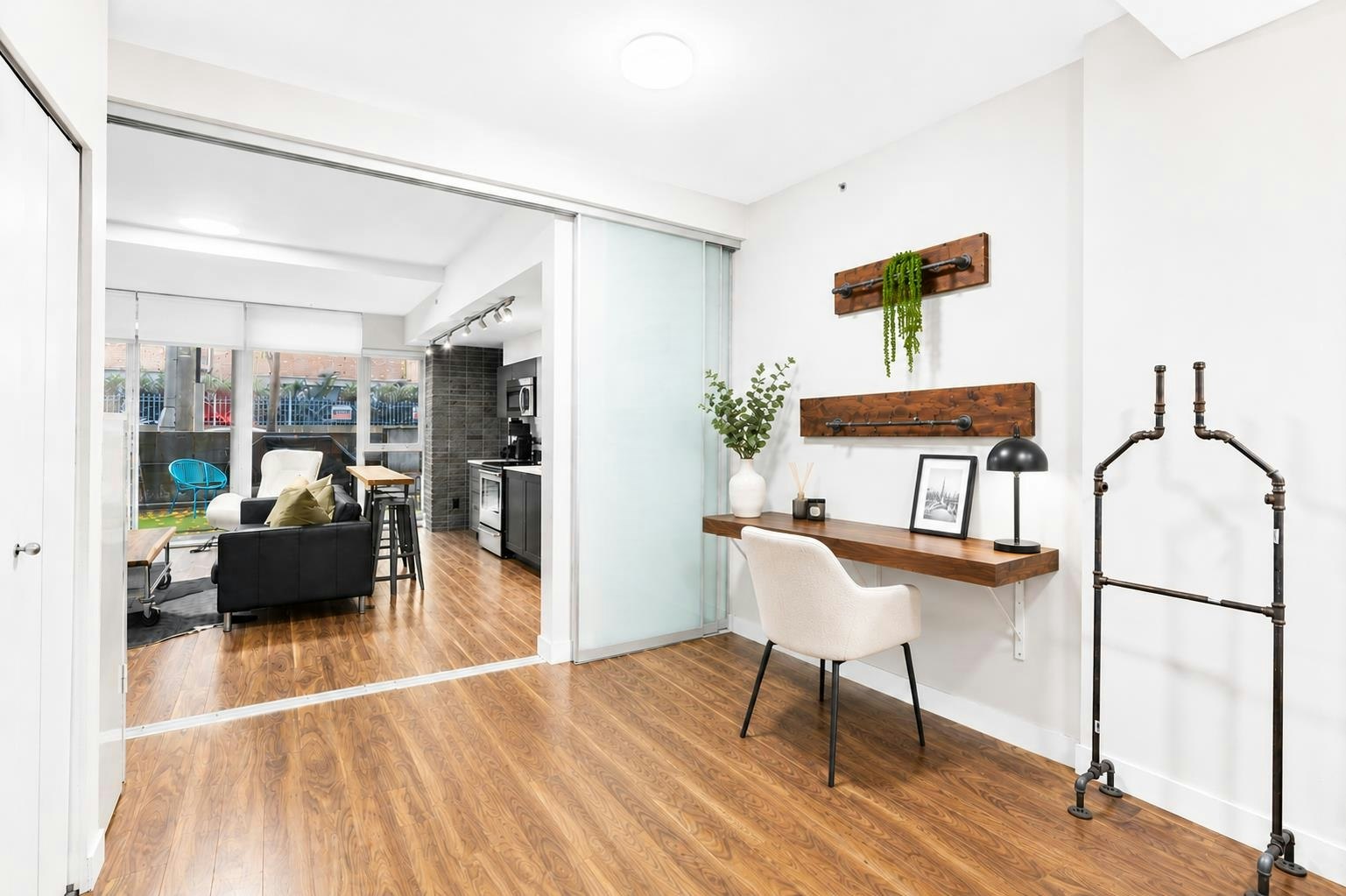 101-2511 Quebec Street, Vancouver, BC, V5T 0B6 - 13
