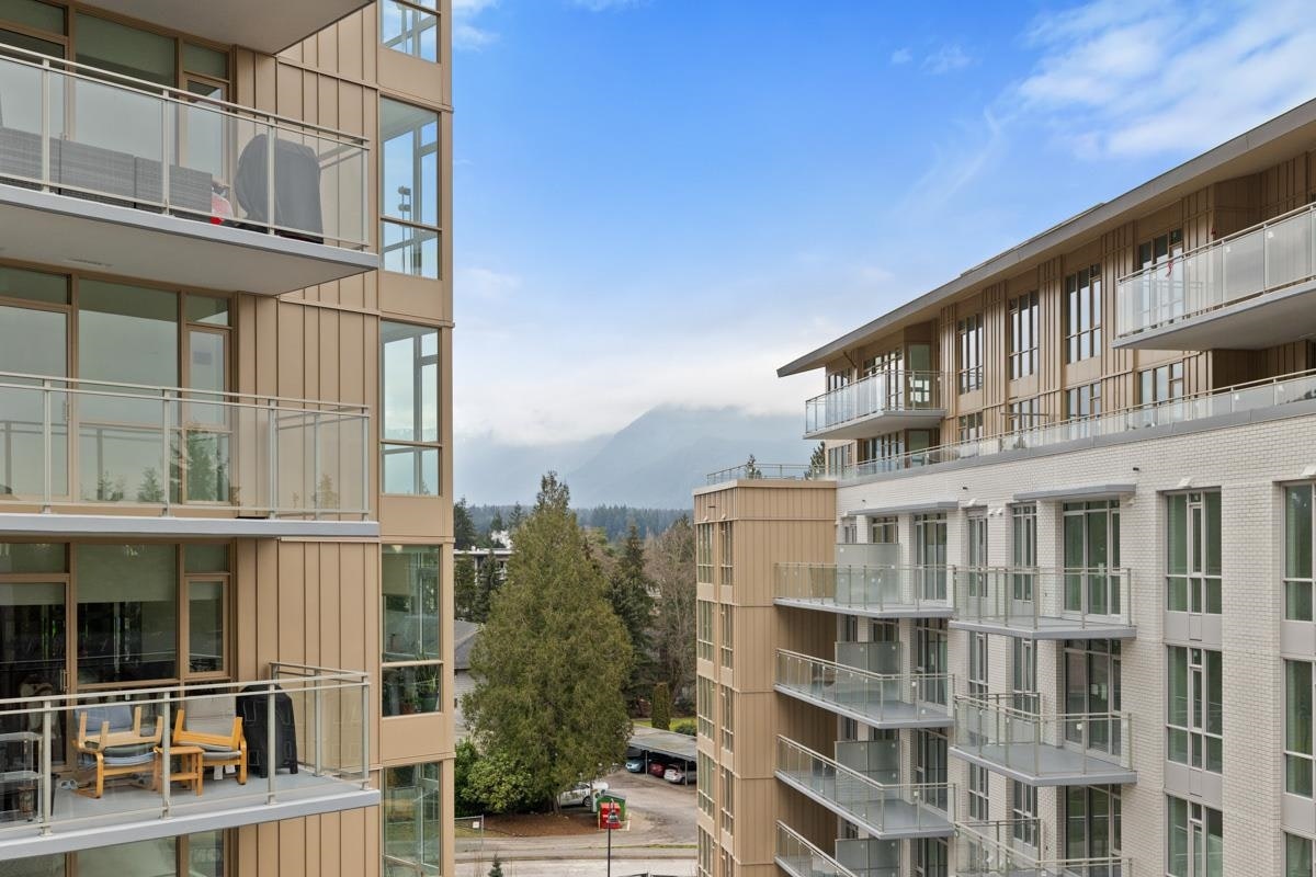 204-2325 Emery Court, North Vancouver, BC, V7J 0E3 - 25