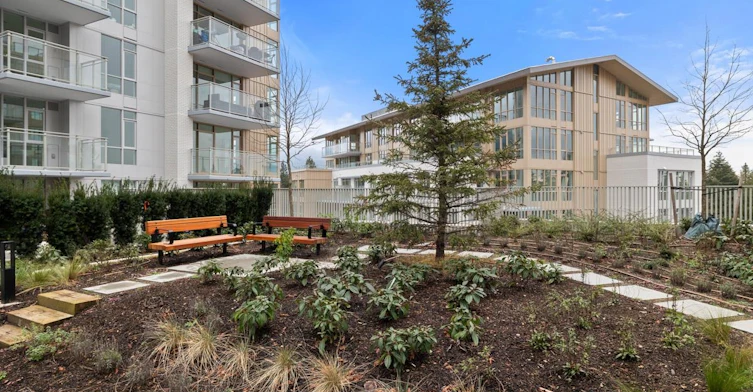204-2325 Emery Court, North Vancouver, BC, V7J 0E3 - 24